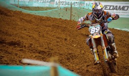 中国竞彩网_10个月后再看湖侠交易，东契奇化身湖人新王牌，戴维斯前途迷雾重重