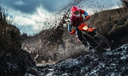 中国足彩竞彩网|卡登62分孤星难照亮空，周志豪21板擎天难敌快船团队洪流