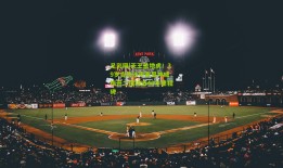 足彩网|天王盖地虎！39岁吉鲁法甲再显神威，梅开二度缔造40年里程碑