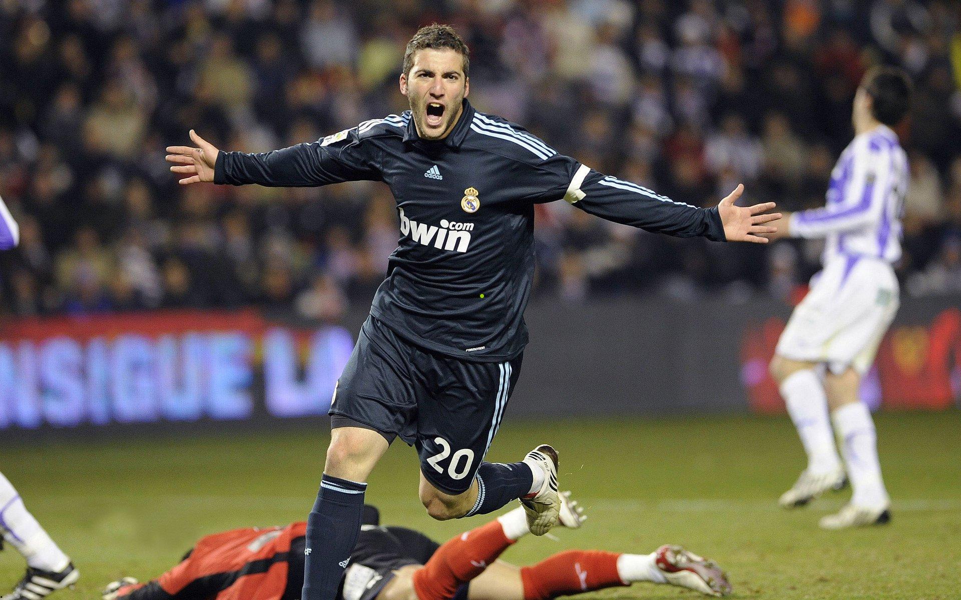 欧冠巅峰夜！皇马曼城上演火星撞地球，阿森纳客场背水一战