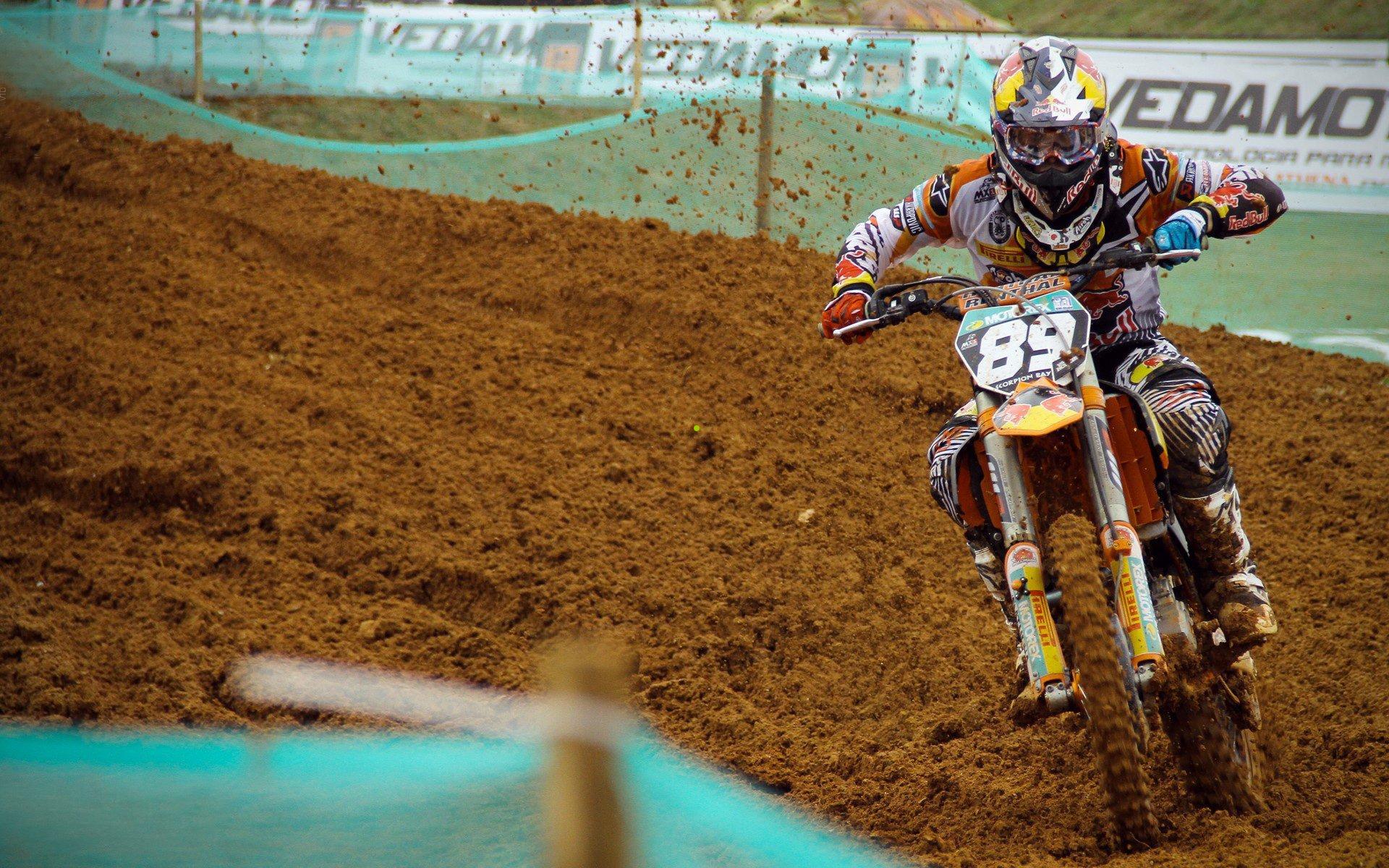 湖北纪委监委官宣王小平黄松被查 足协系统扫黑风暴再掀波澜